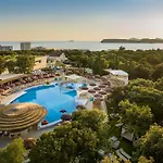 Valamar Tirena Hotel